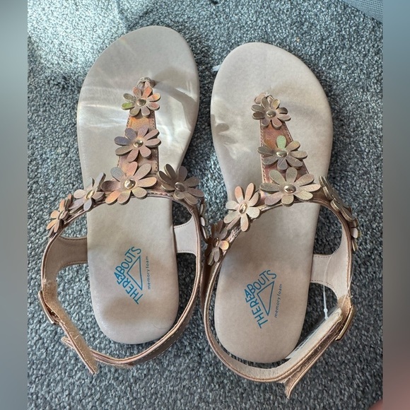 thereabouts Other - ThereAbouts Kids Floral Sandals - Rose Gold Size 4